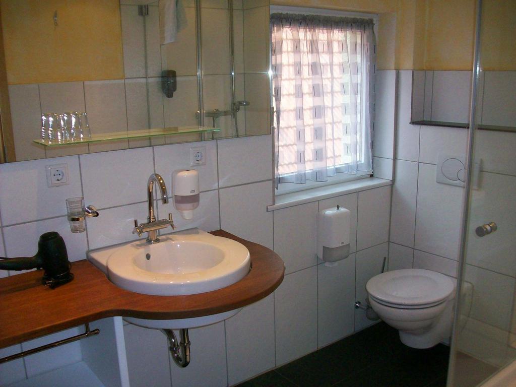 Gasthaus Zum Engel Fischerbach Bilik gambar